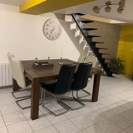 Rocroi: Gite De Bourgogne Exteriör bild